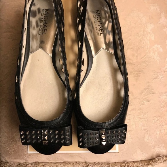 Michael kors flats - Picture 1 of 3